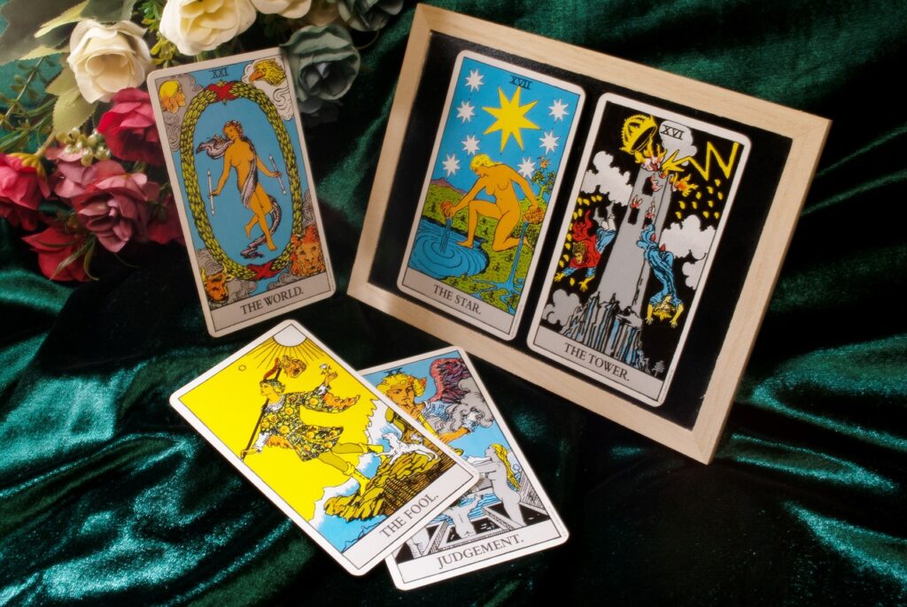 Jeu de tarot à destination des médiums